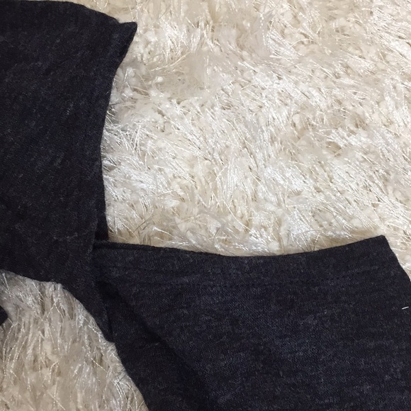 Long sleeve top with elbow cutouts - Picture 7 of 8